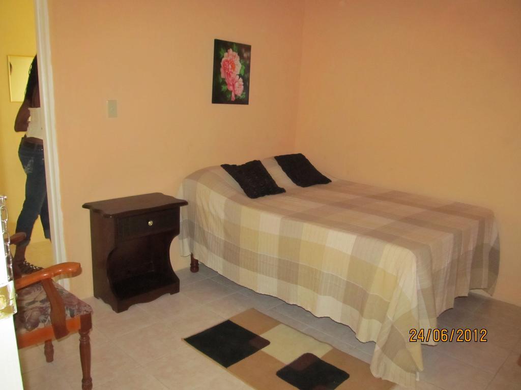 Barefoot Guest House Belfast Camera foto